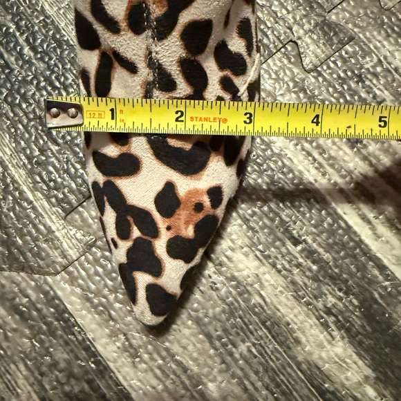 Charles By Charles David Brown Black Ankle Booties - Picture 10 of 12